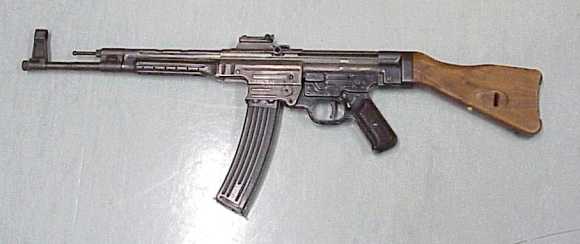 《使命召唤18：先锋》STG44枪支介绍